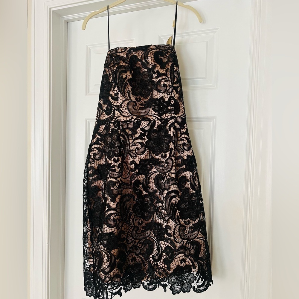 Nwt stunning black lace strapless dress size XL. Great for the holidays! - Picture 3 of 8